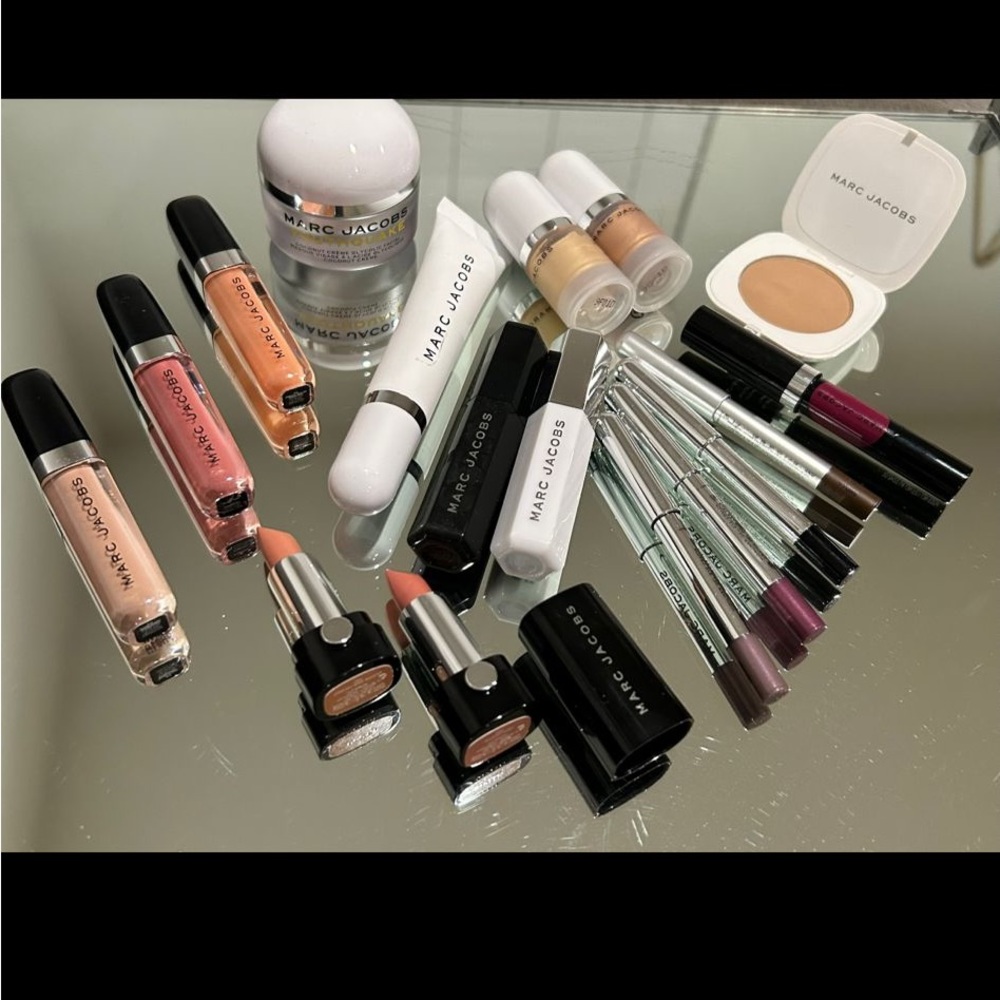 MARC JACOBS cosmetic bag & Cosmetics